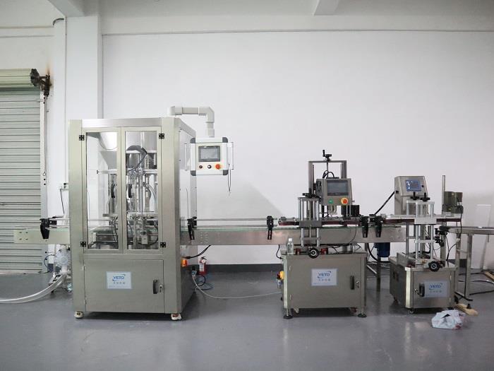 Dây chuyền tự động lót dầu gội đến Hàn Quốc
